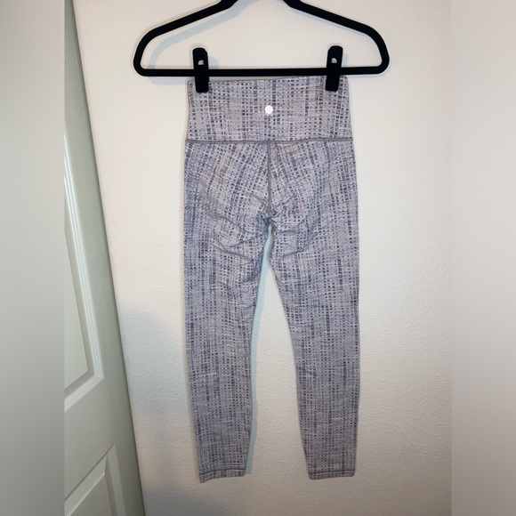 Lululemon Wunder Under High-Rise Tight 25” Luxtreme - Picture 2 of 4